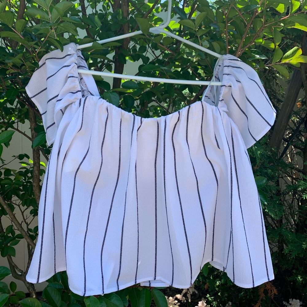 HONEYPUNCH off the shoulder top